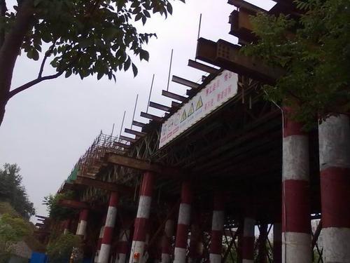 沈阳脚手架搭建过程中门洞怎么设置？